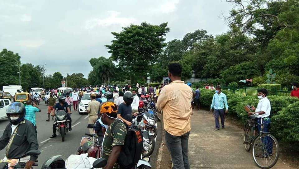 ଦୁର୍ଘଟଣା ବେଳର କିଛି ଛାତି ଥରା ଫଟୋ