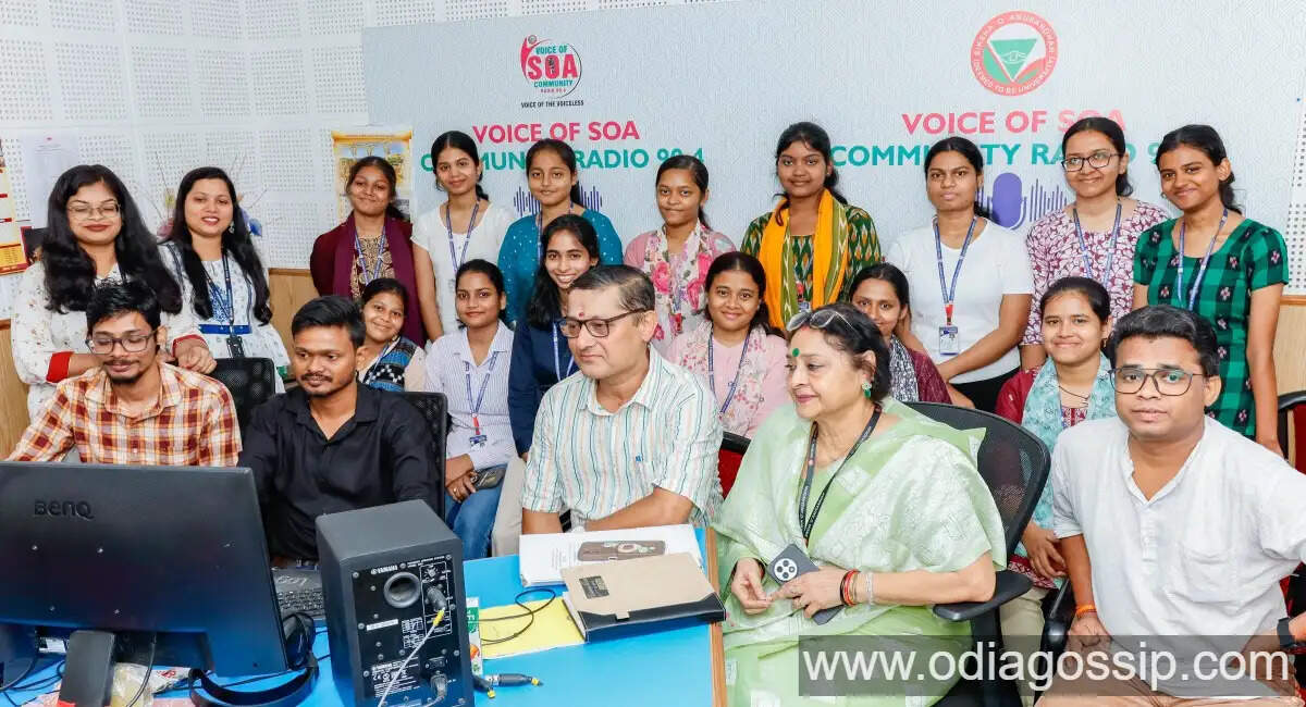 Students of Ramadevi Womens University visit SOA Community Radio