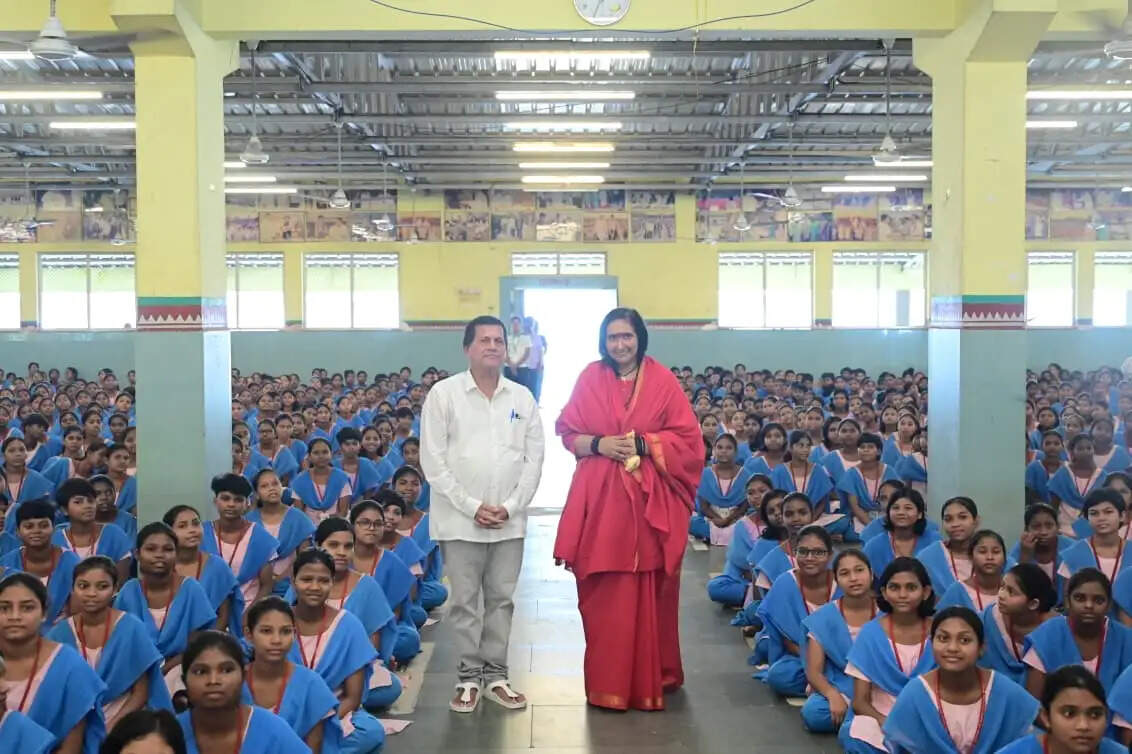 Spiritual Guru Sadhvi Ritambhara Visits KIIT and KISS01