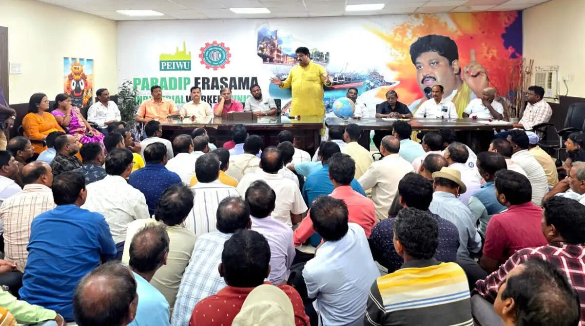 13 Trade Unions Join Hands for Rights and Welfare of DLR Workers at Paradip Port