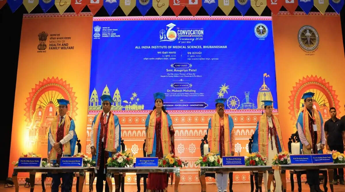 AIIMS Bhubaneswar celebrates its 6th convocation