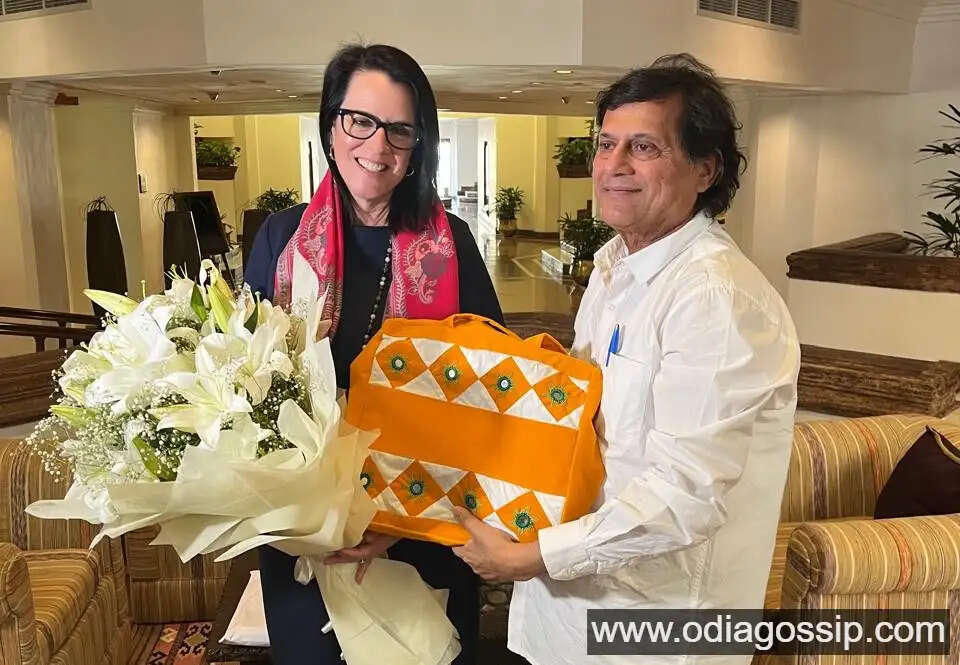  US Consul General Visits KIIT and KISS University